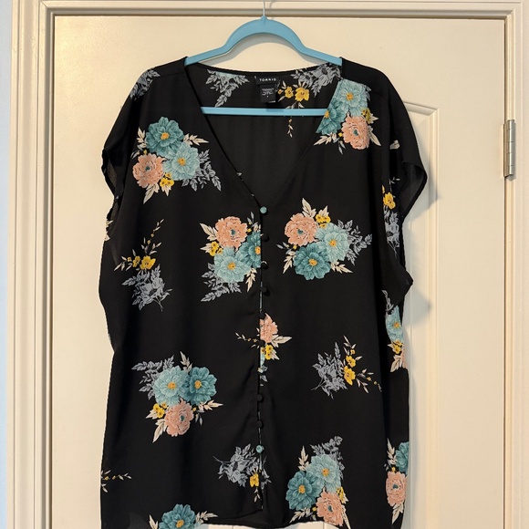 Torrid Sleeveless Black Floral Print Button Front Blouse Sz  2XL - Picture 1 of 7